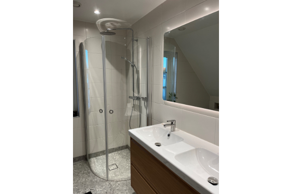 <center> Nytt badrum